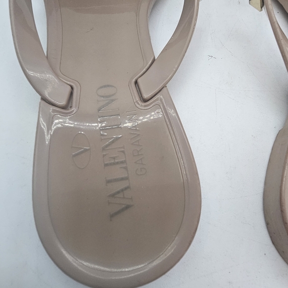 Valentino Garavani Rockstud PVC Thong Sandal Women’s Poudre Size 36 US 5-5.5 - Picture 8 of 14